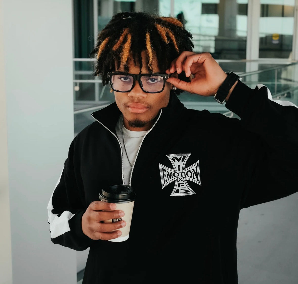 MIXED EMOTION BLACK QUARTER ZIP JACKET