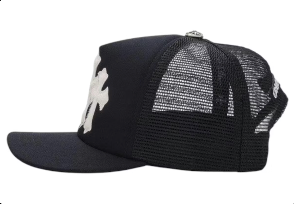 CHROME HEARTS WHITE CEMETARY CROSS CH TRUCKER HAT