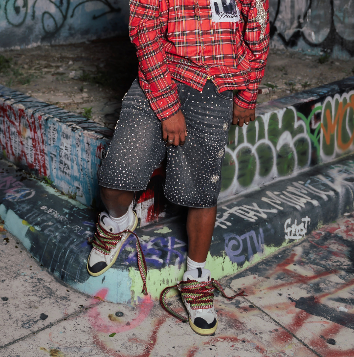 FRATERNAL WASHED BLACK ASTRO JORTS